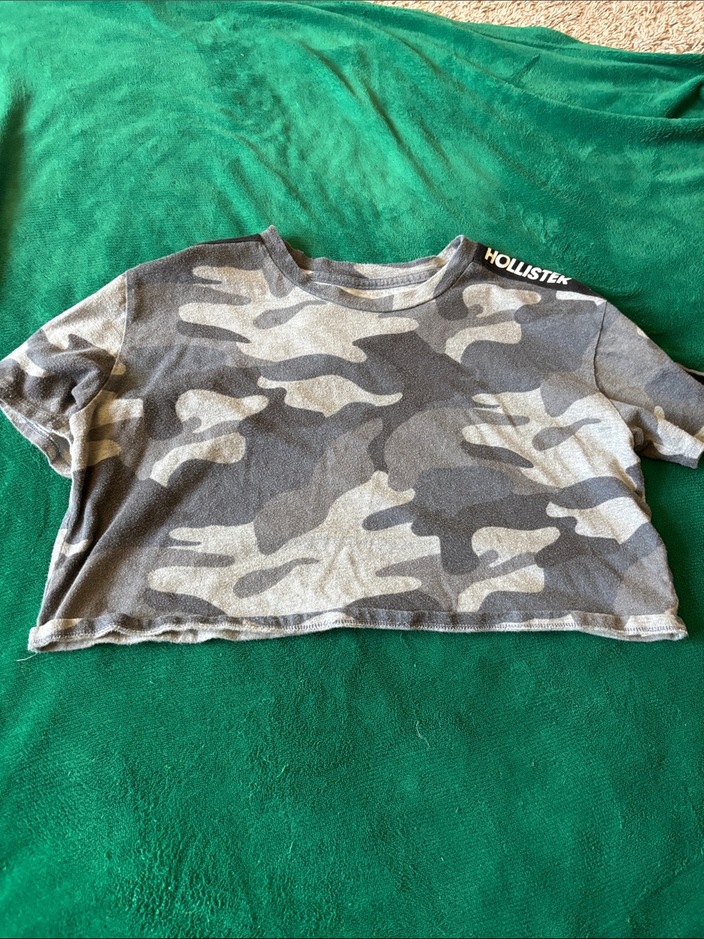 Hollister Gray Camouflage Crop Tee - Short Sleeve